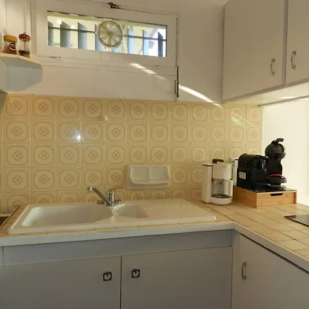 Apartman Avec Parking, Climatisation - 4 Pers. - Fr-1-251-943 Bormes-les-Mimosas