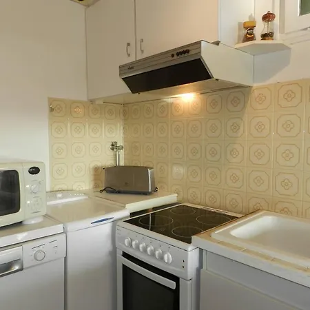 Apartman Avec Parking, Climatisation - 4 Pers. - Fr-1-251-943 Bormes-les-Mimosas
